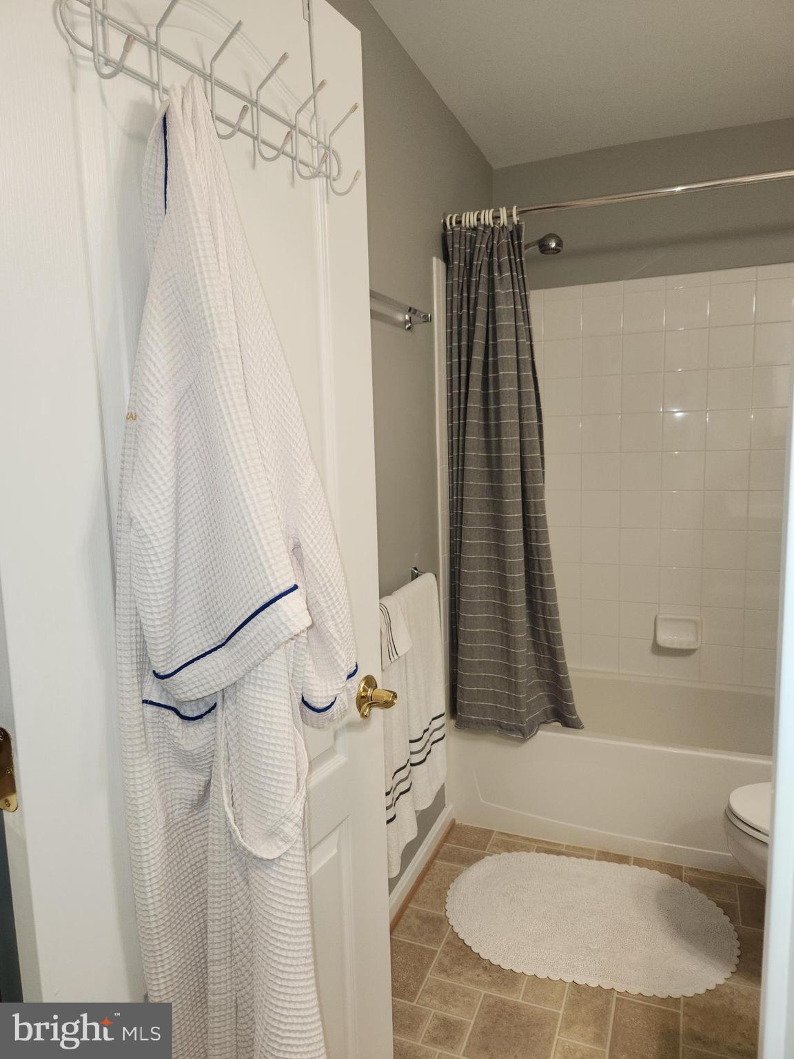 EASTON CLUB EAST - Residential