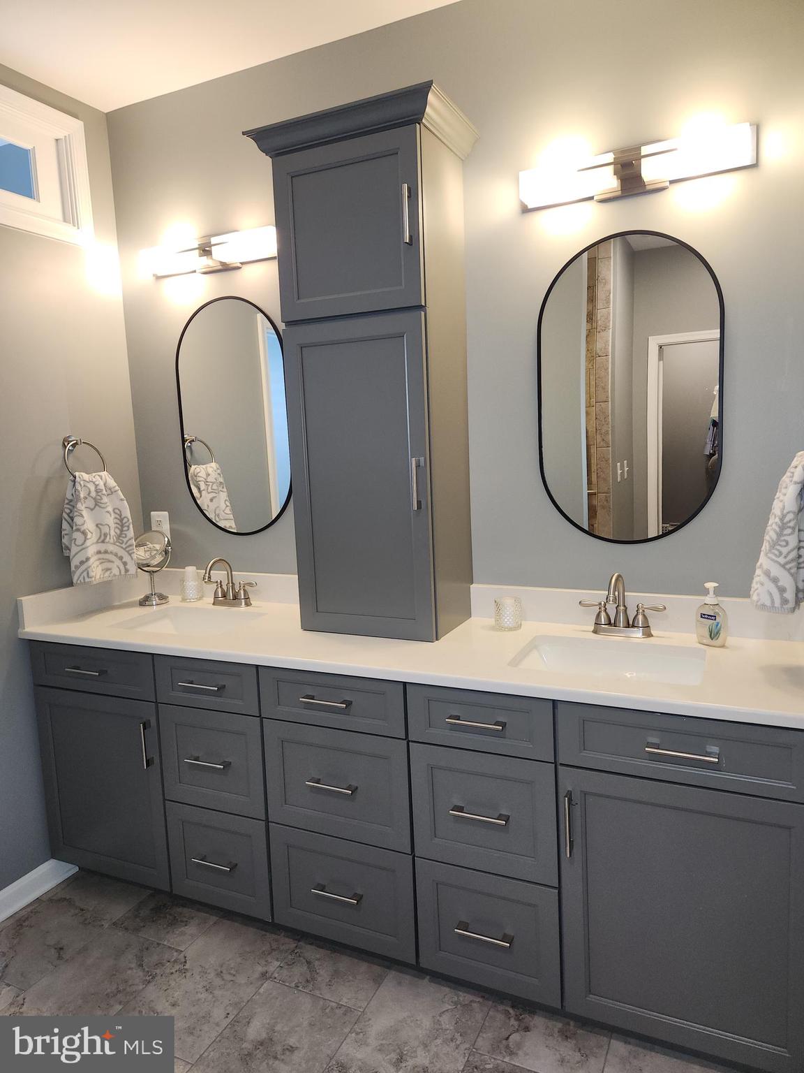 EASTON CLUB EAST - Residential