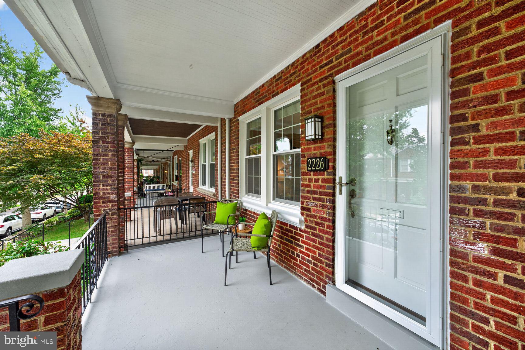 2226 39TH PLACE NW