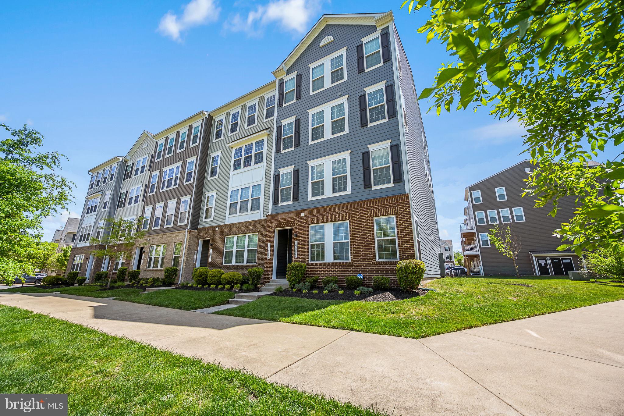 HEATHCOTE COMMONS CONDOMINIUMS - Residential