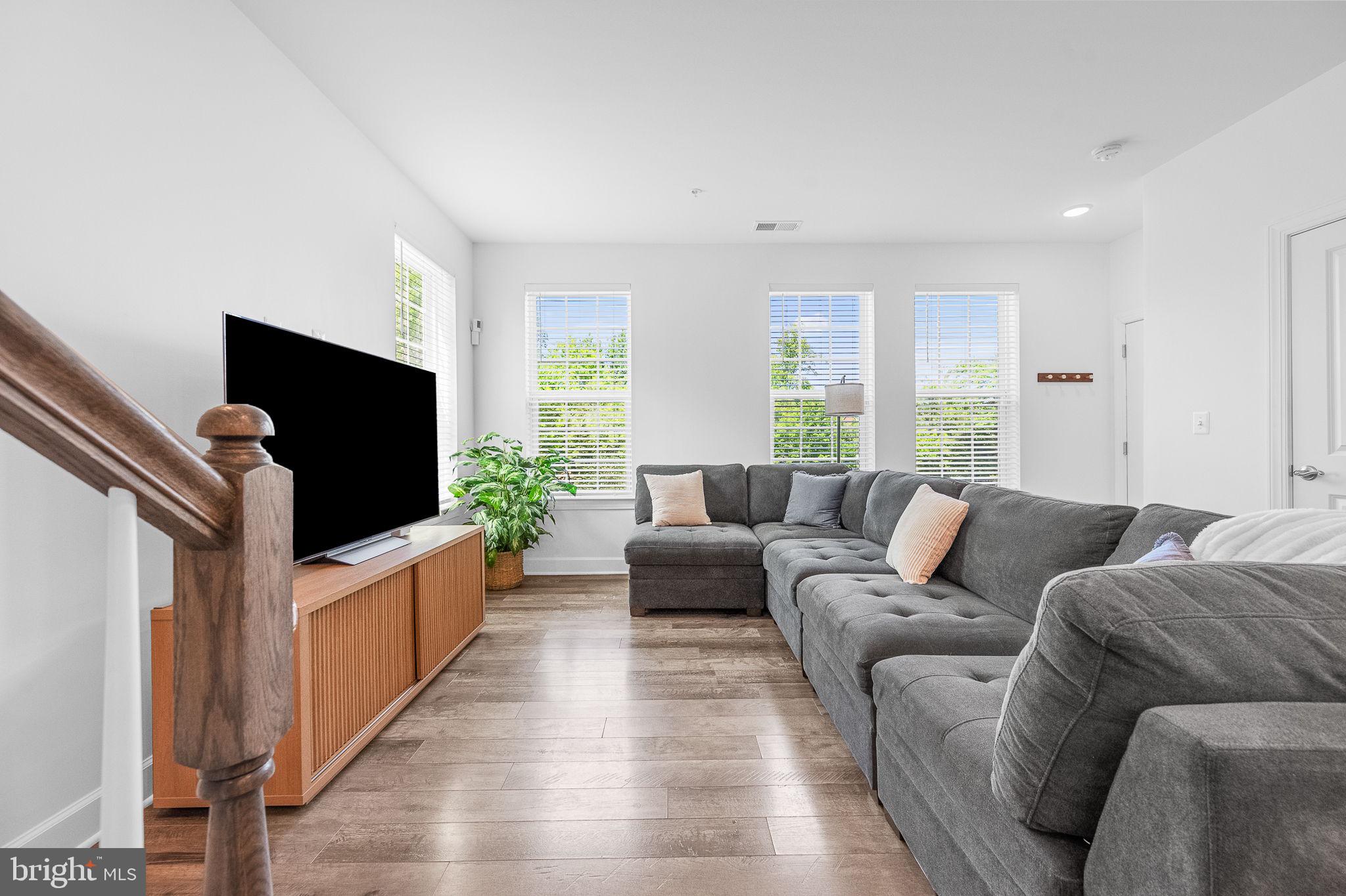 HEATHCOTE COMMONS CONDOMINIUMS - Residential