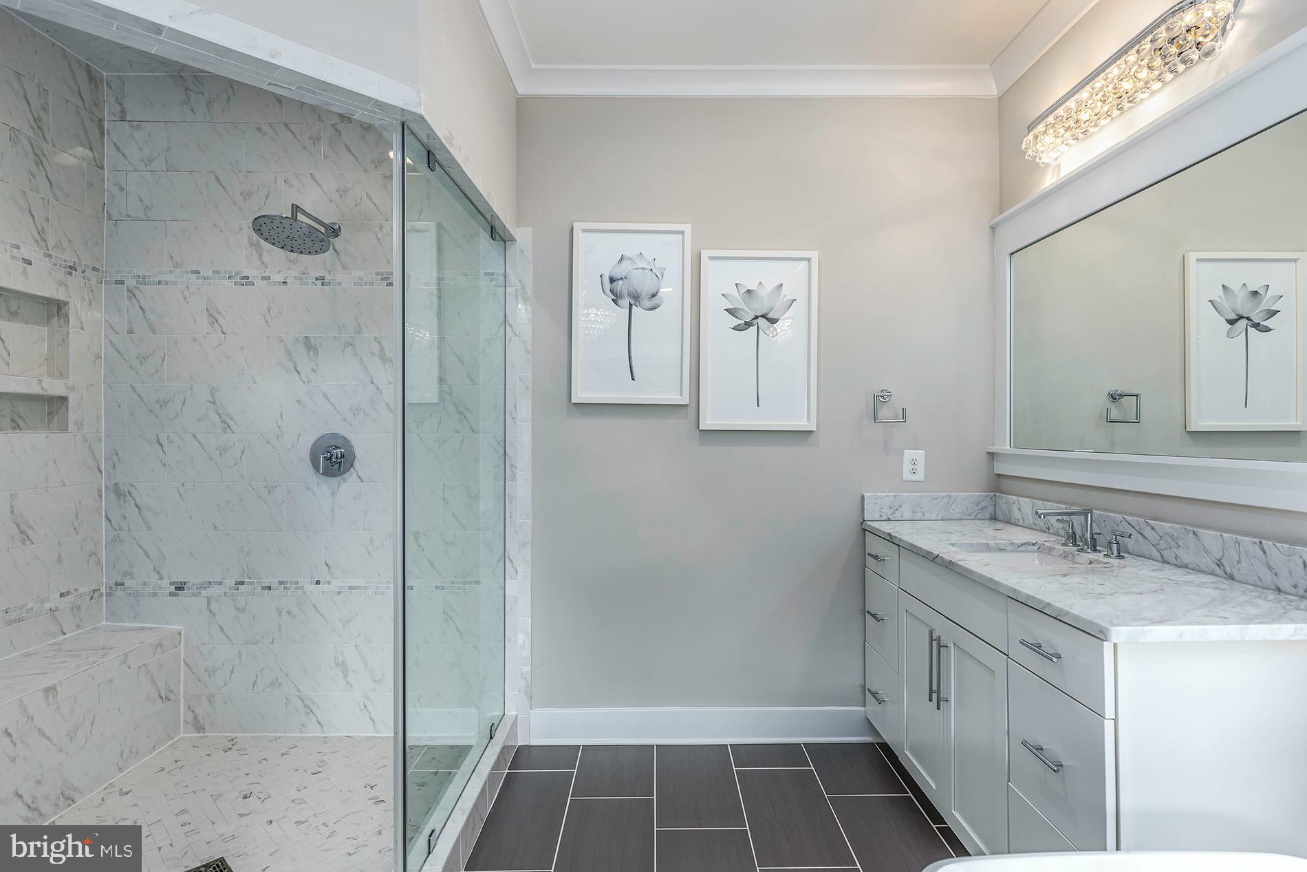 WEST VIENNA WOODS - Residential