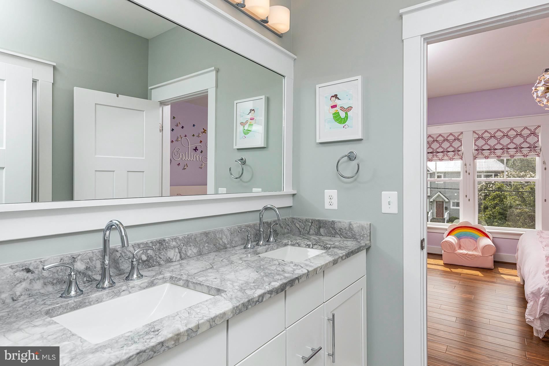 WEST VIENNA WOODS - Residential