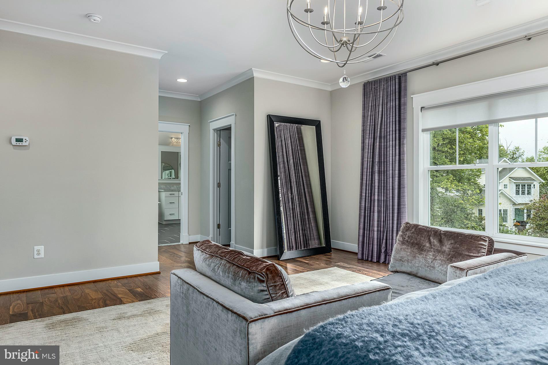 WEST VIENNA WOODS - Residential