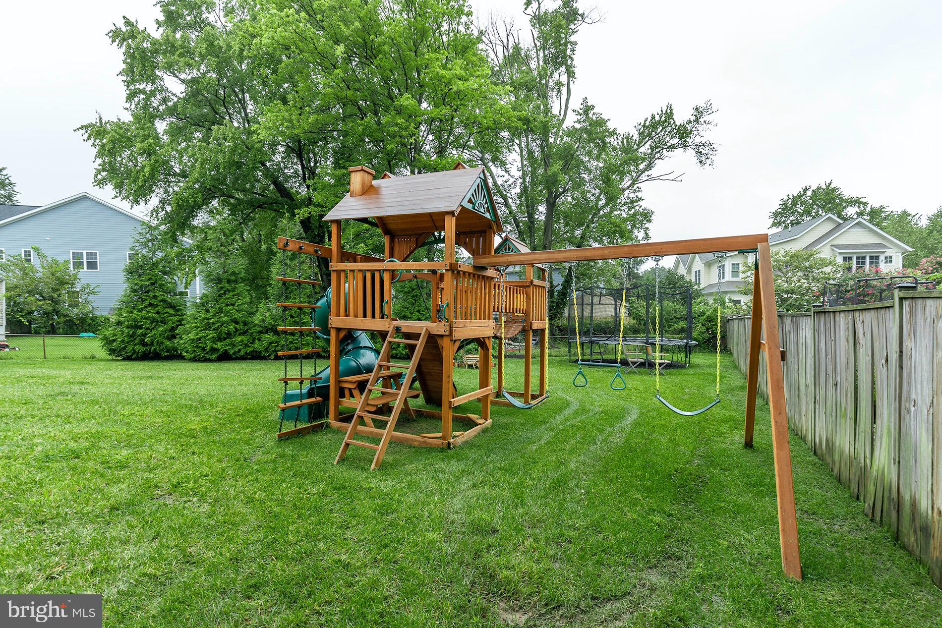 WEST VIENNA WOODS - Residential