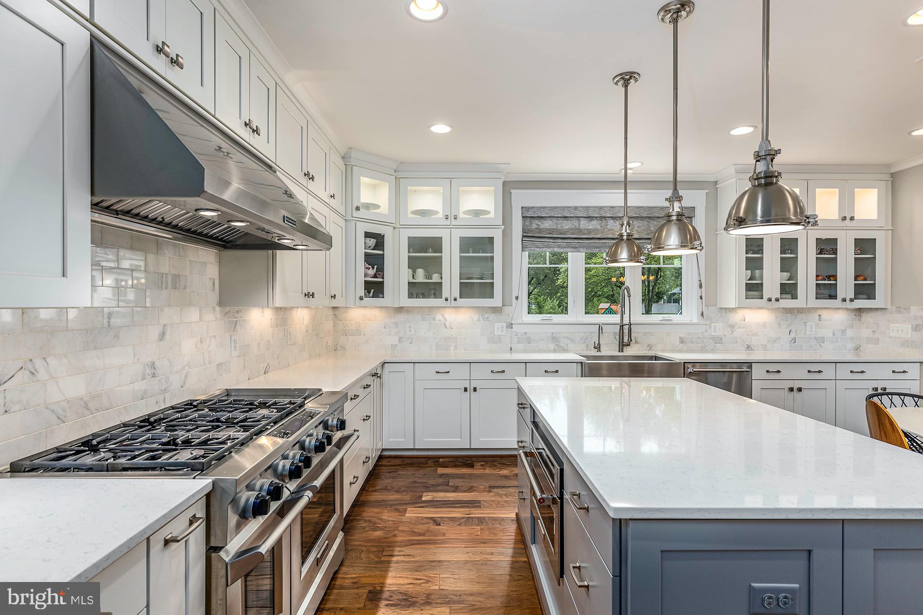 WEST VIENNA WOODS - Residential