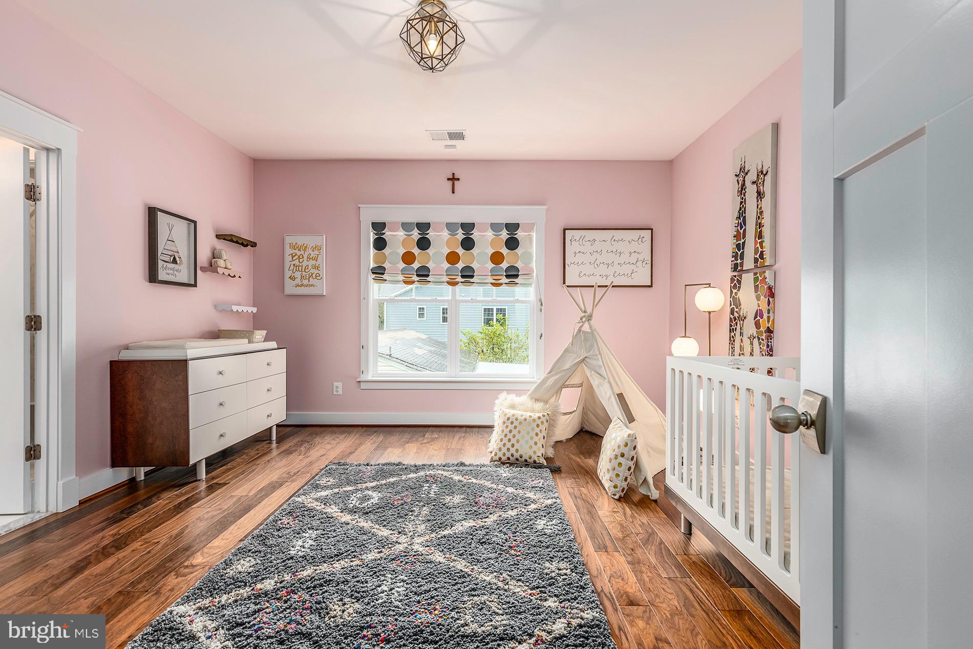 WEST VIENNA WOODS - Residential