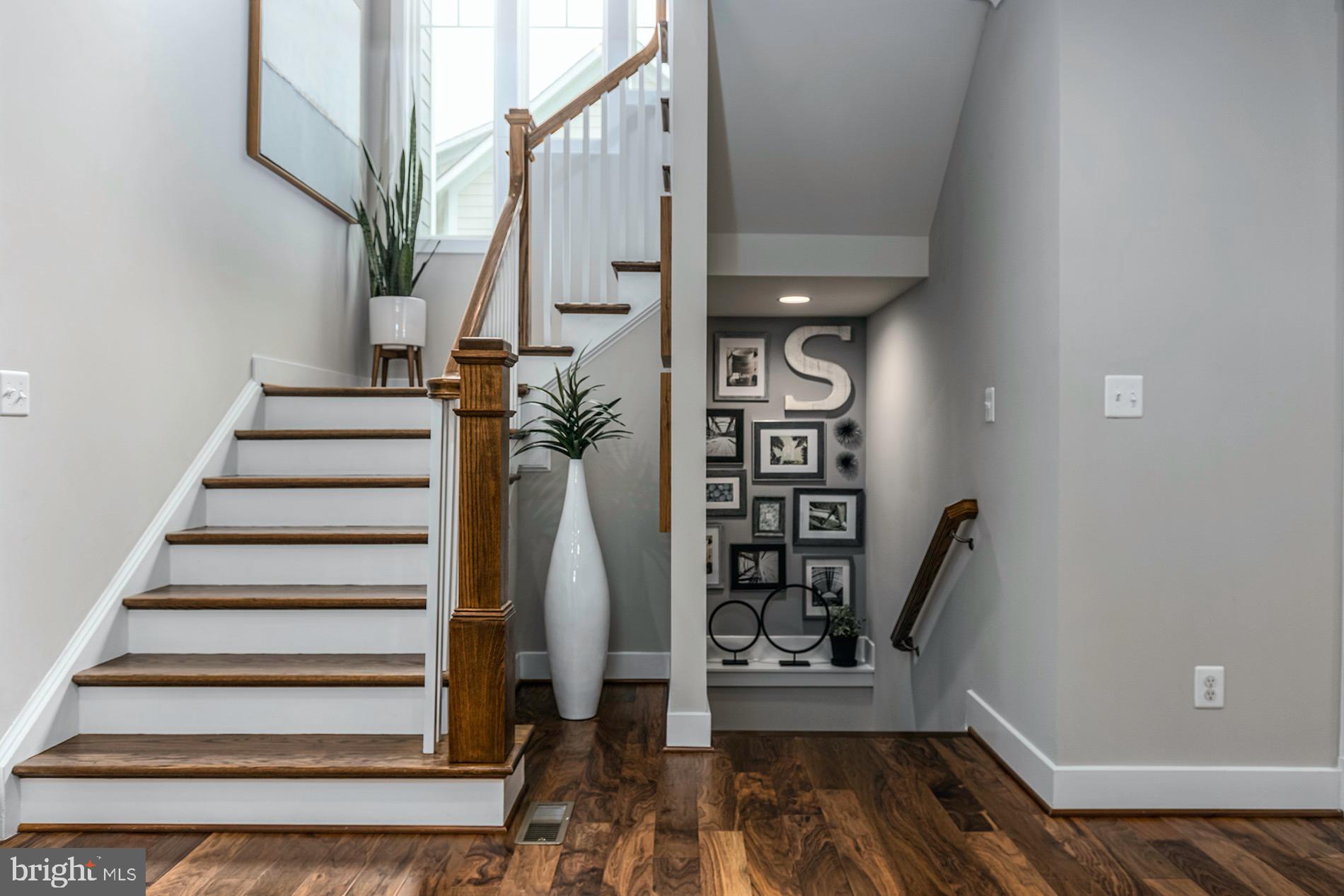 WEST VIENNA WOODS - Residential