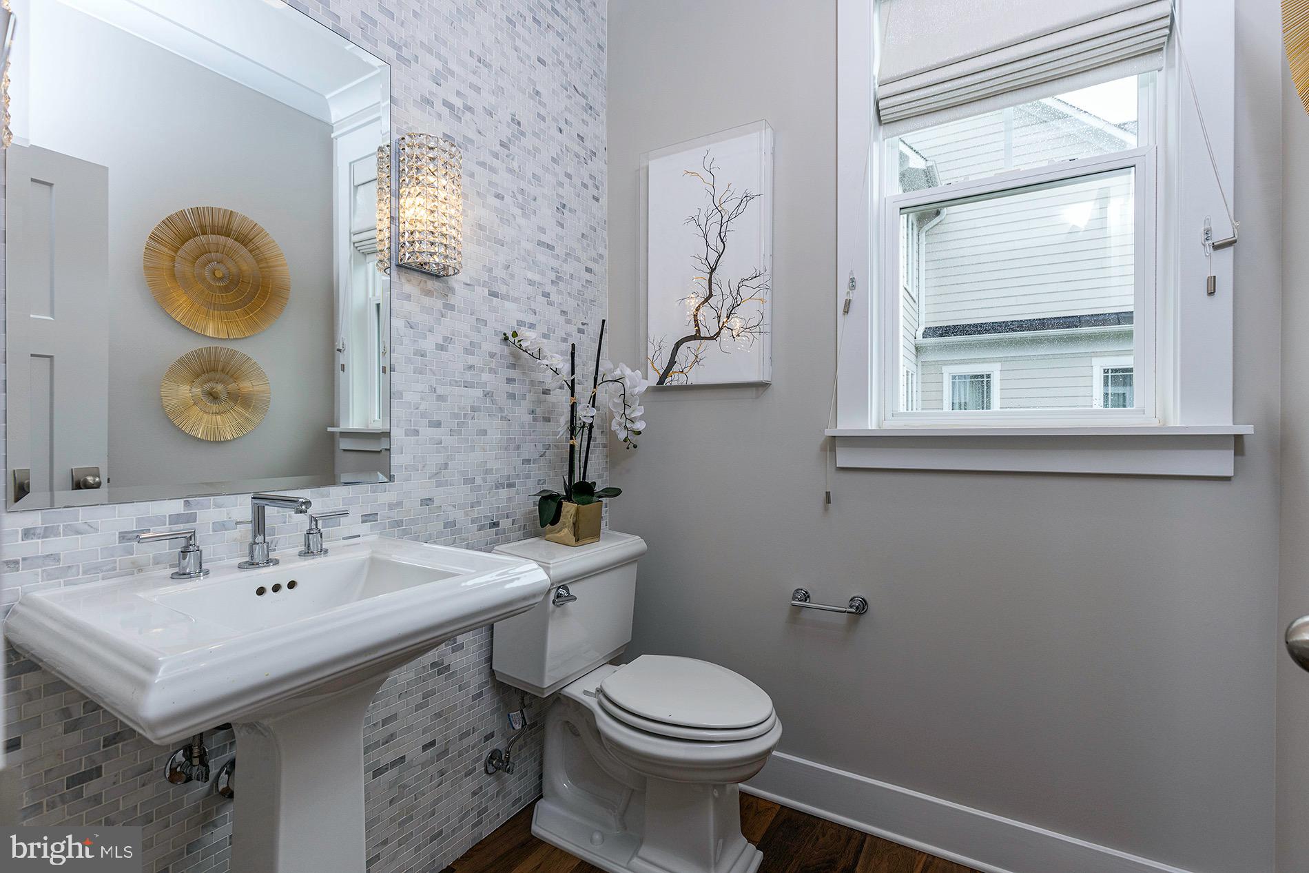 WEST VIENNA WOODS - Residential