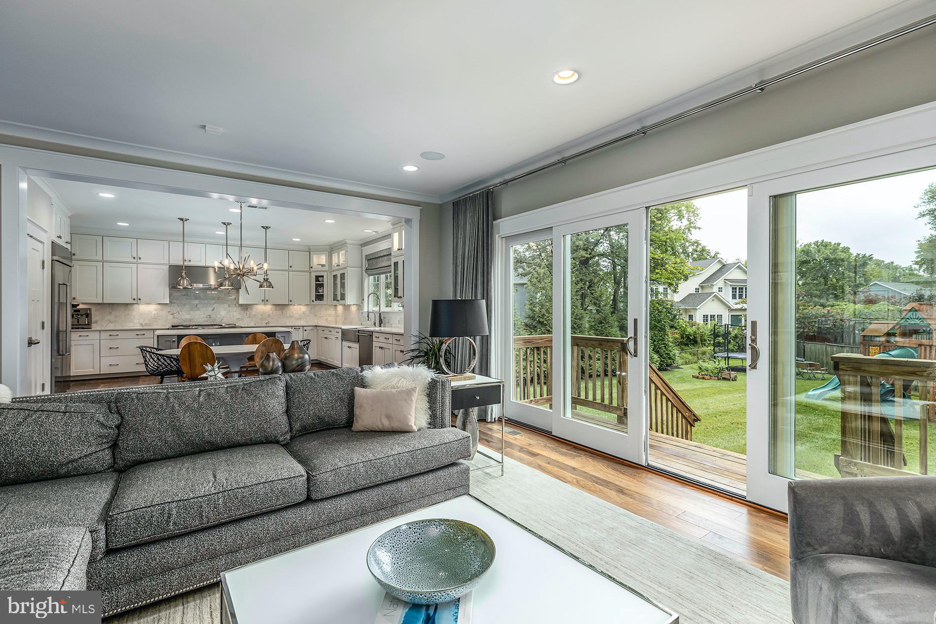 WEST VIENNA WOODS - Residential