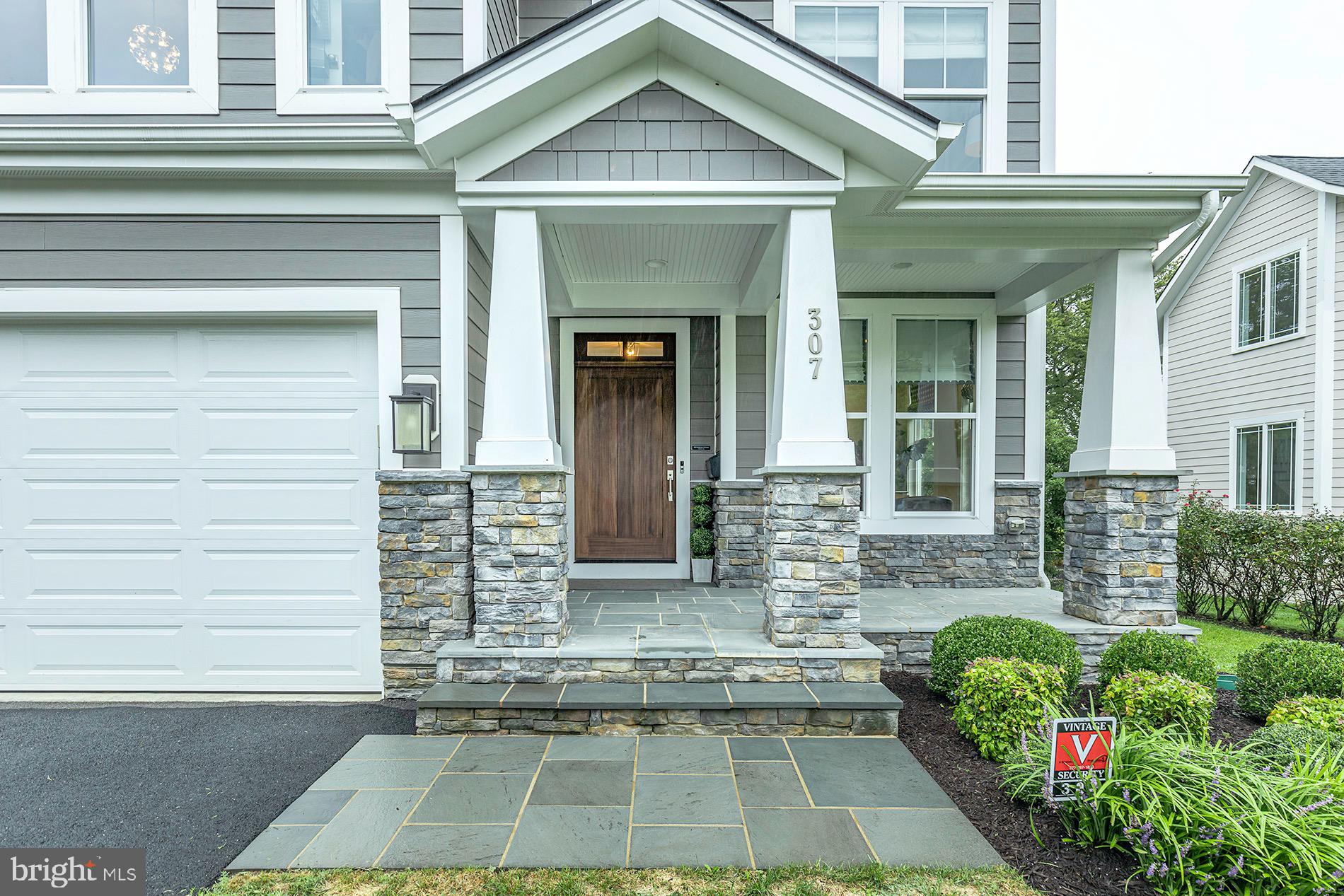 WEST VIENNA WOODS - Residential