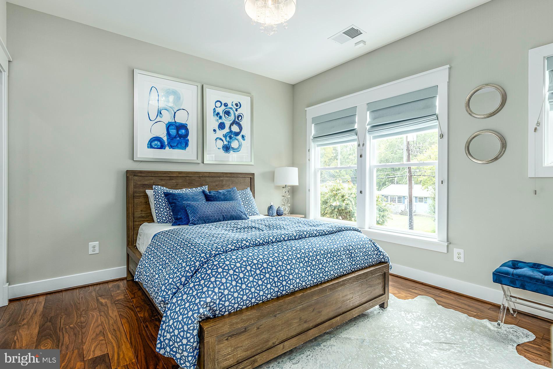 WEST VIENNA WOODS - Residential