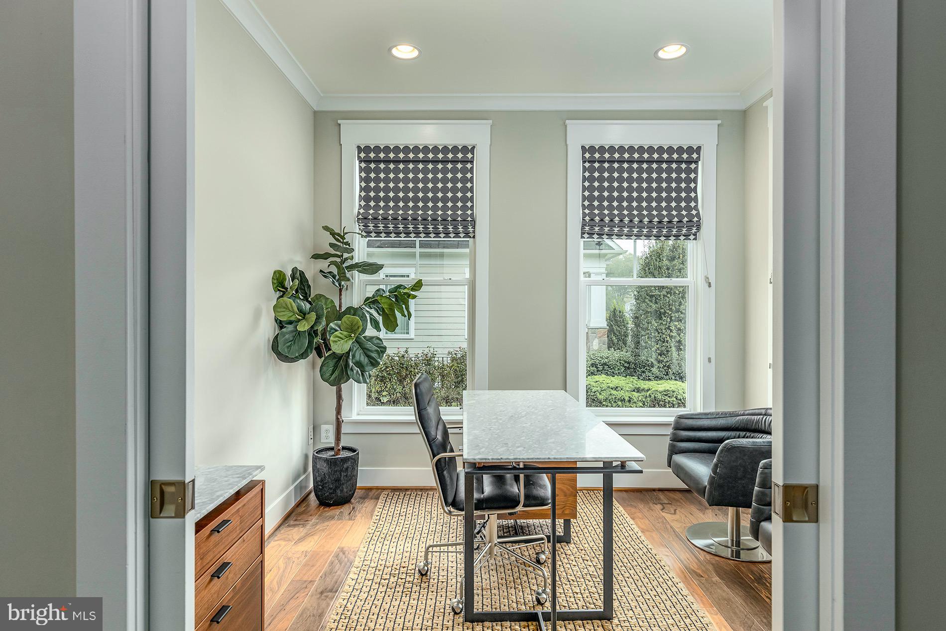 WEST VIENNA WOODS - Residential