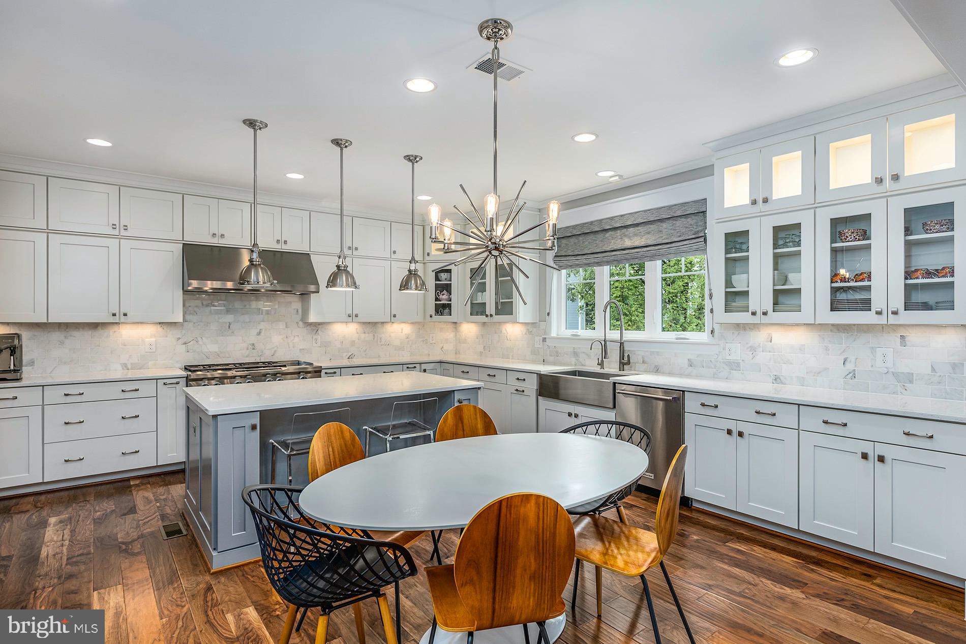 WEST VIENNA WOODS - Residential