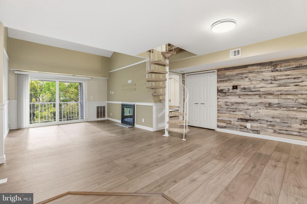 Photo of 20309 Beaconfield Terrace #20309, GERMANTOWN, MD 20874 (MLS # MDMC2205756)