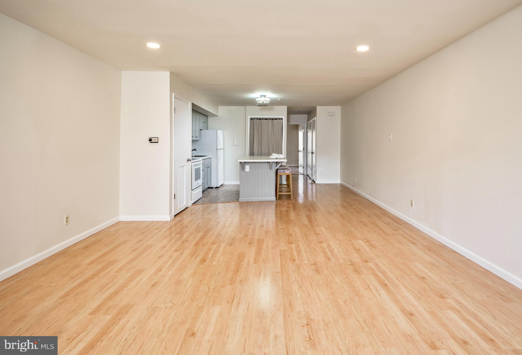 VILLAGE II - Residential Lease