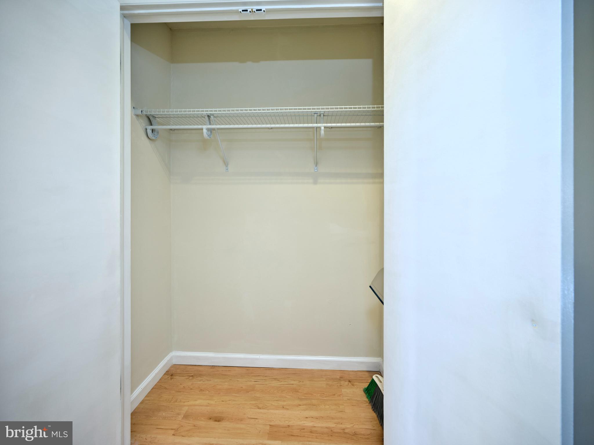 VILLAGE II - Residential Lease