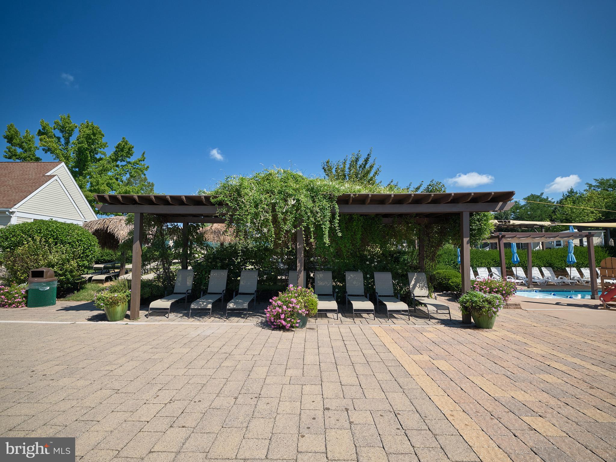 VILLAGE II - Residential Lease