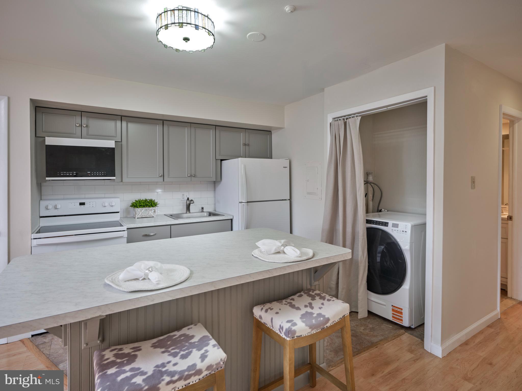 VILLAGE II - Residential Lease