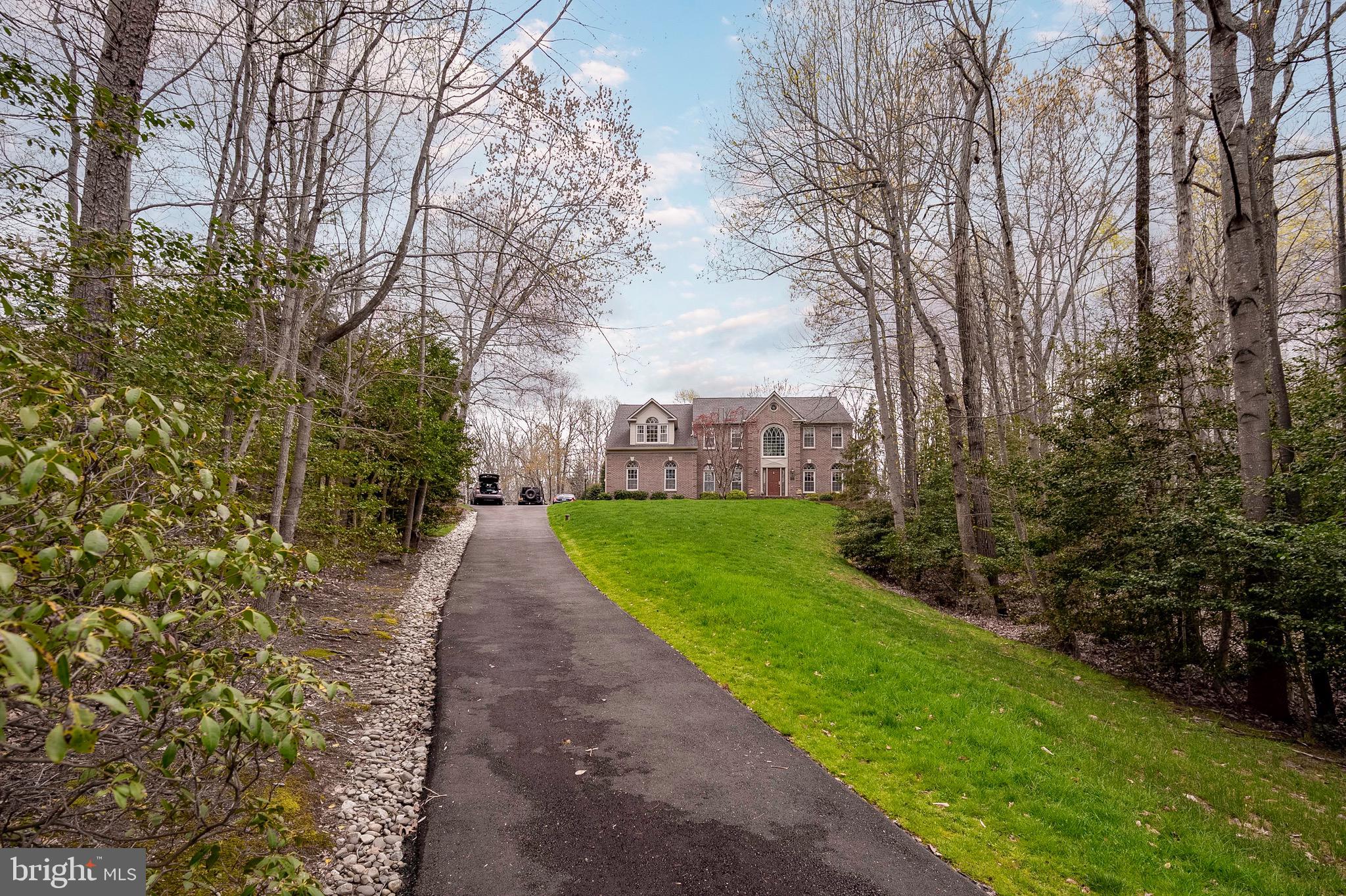 BARRINGTON OAKS - Residential Lease