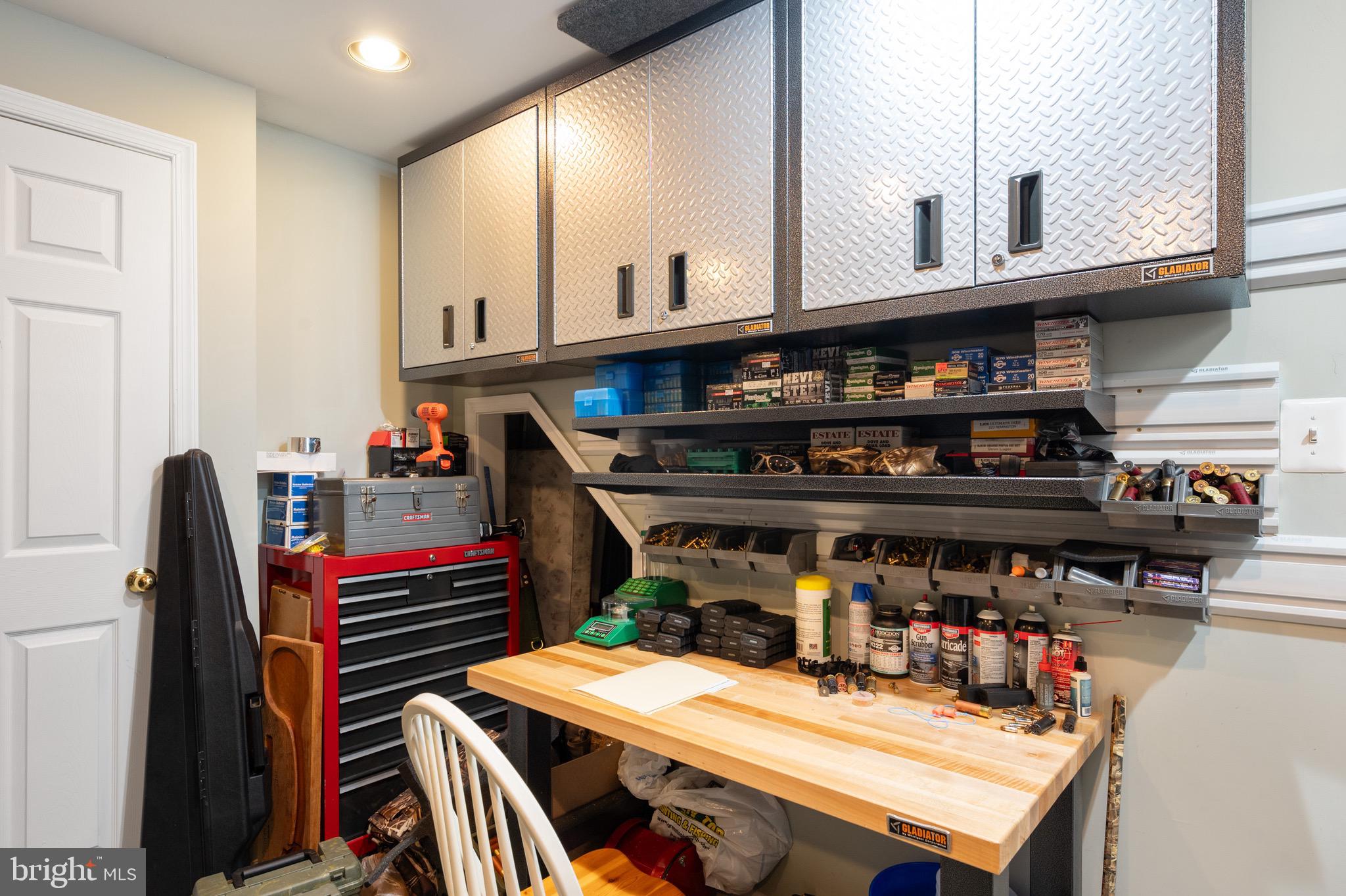 BARRINGTON OAKS - Residential Lease