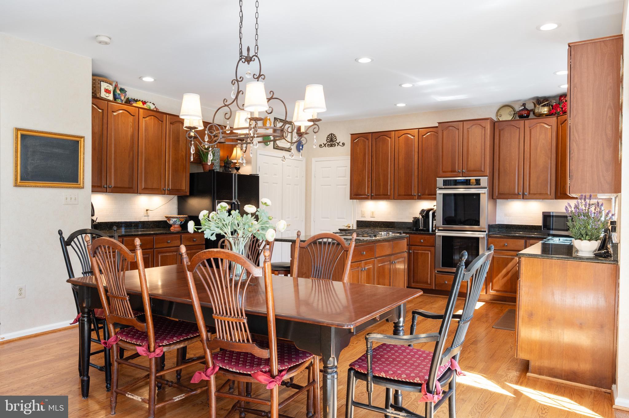 BARRINGTON OAKS - Residential Lease