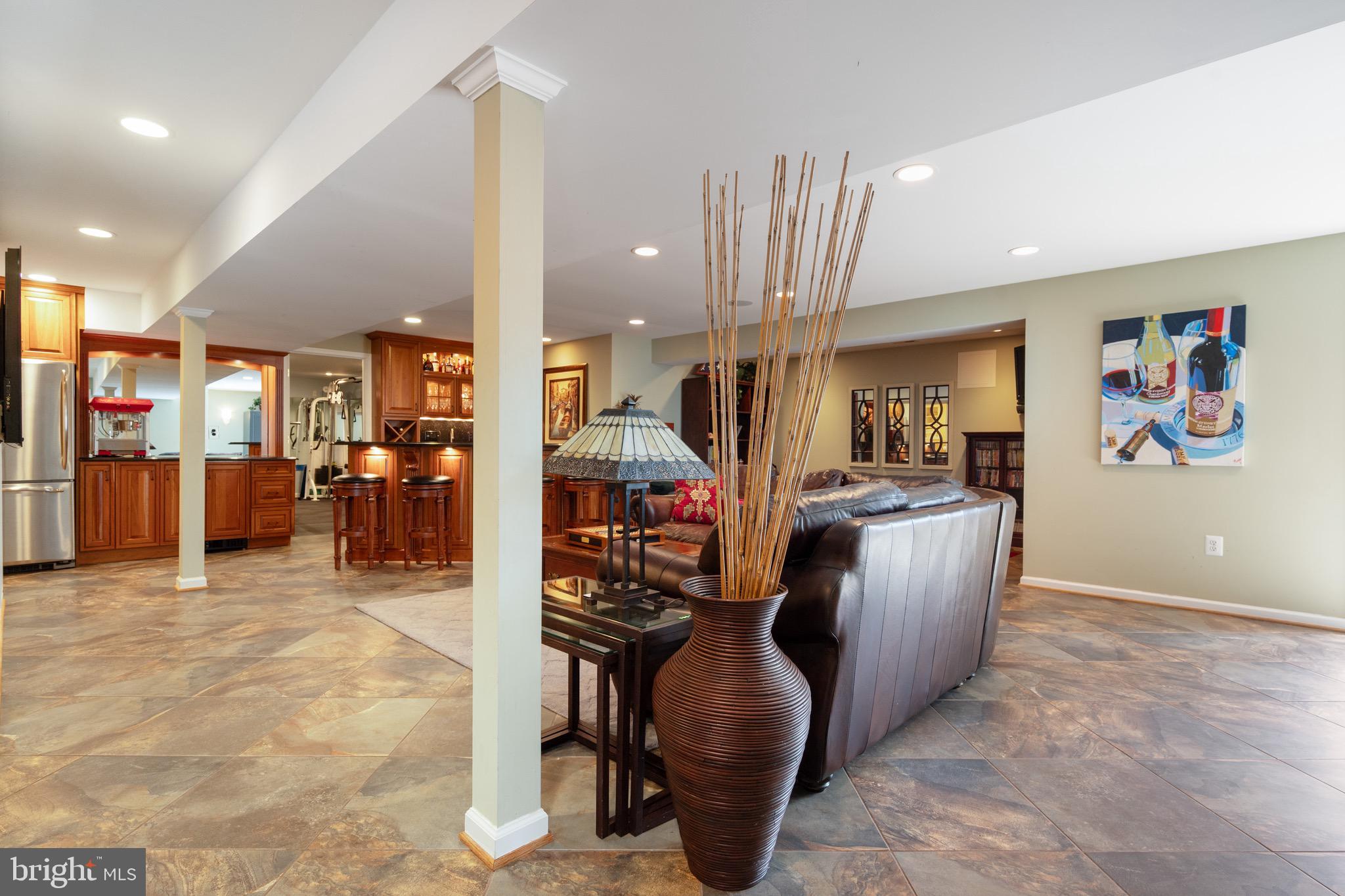 BARRINGTON OAKS - Residential Lease