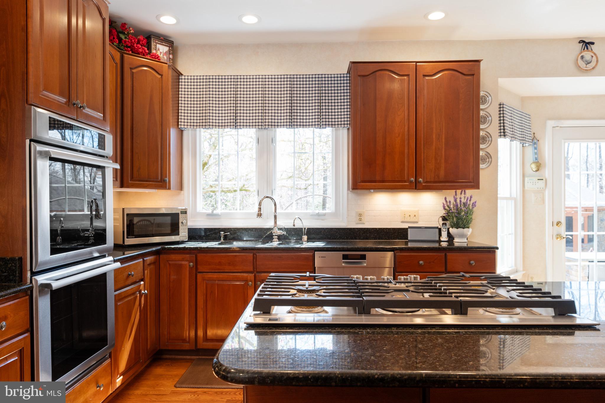 BARRINGTON OAKS - Residential Lease