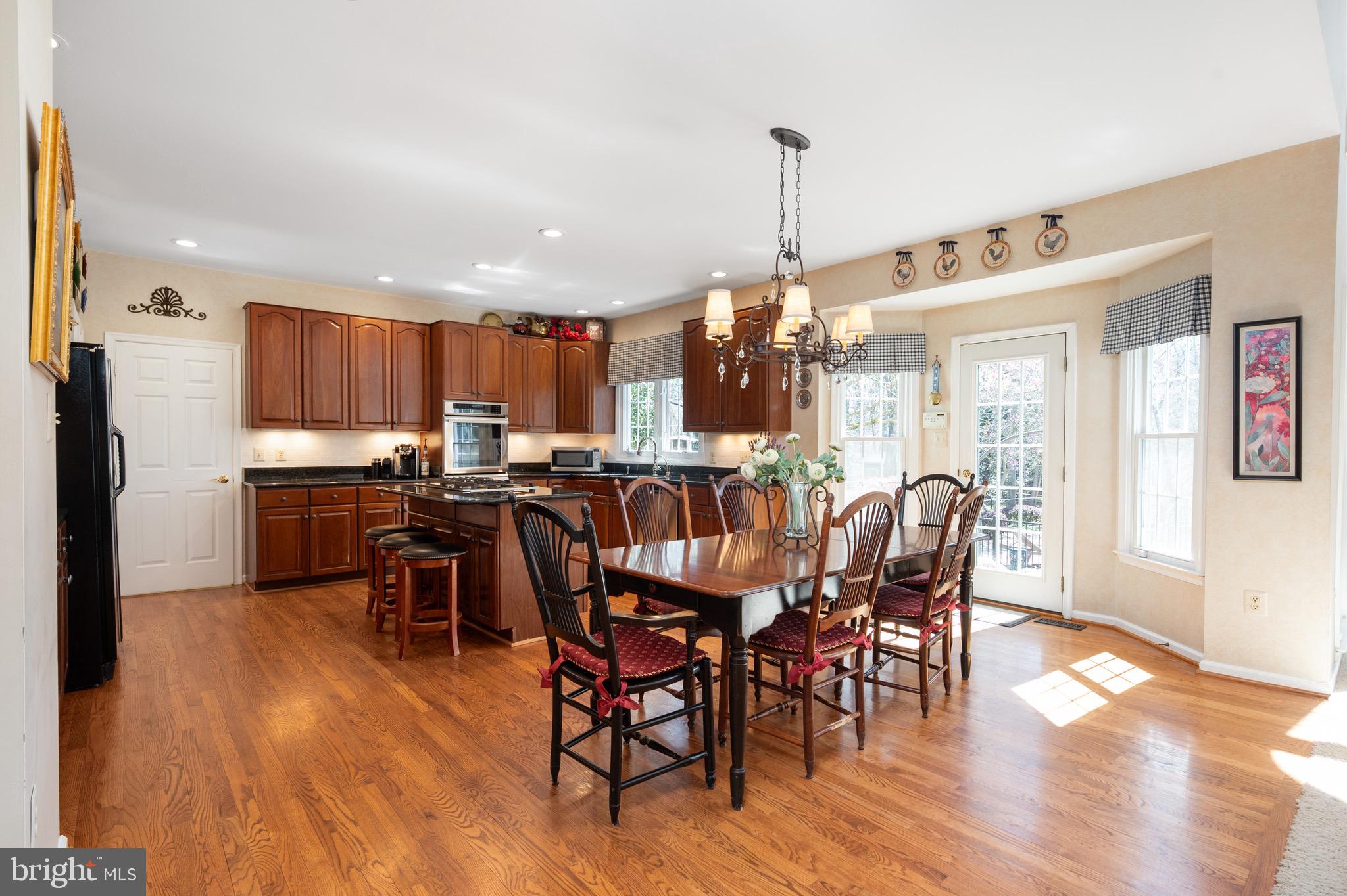 BARRINGTON OAKS - Residential Lease