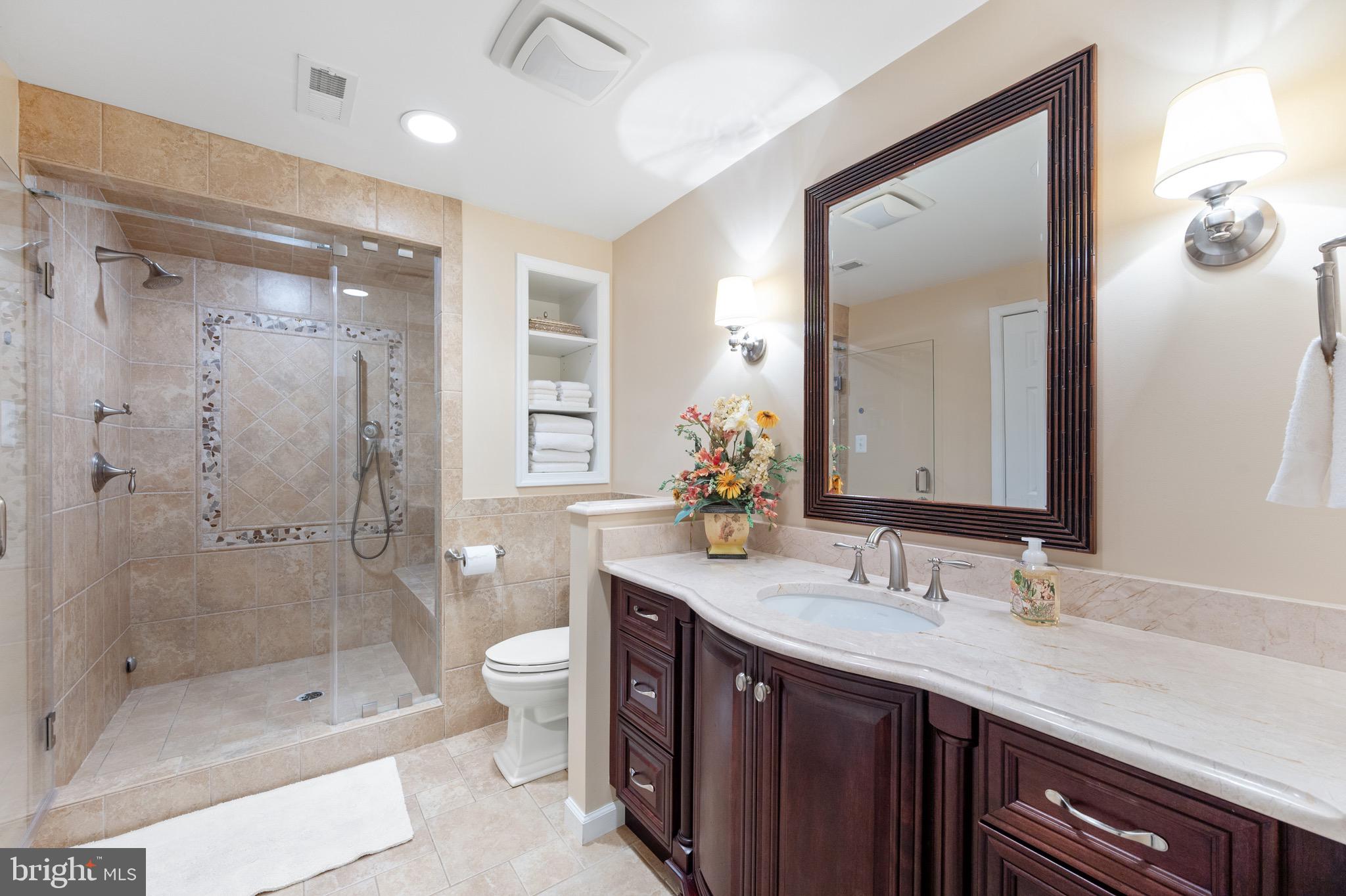 BARRINGTON OAKS - Residential Lease