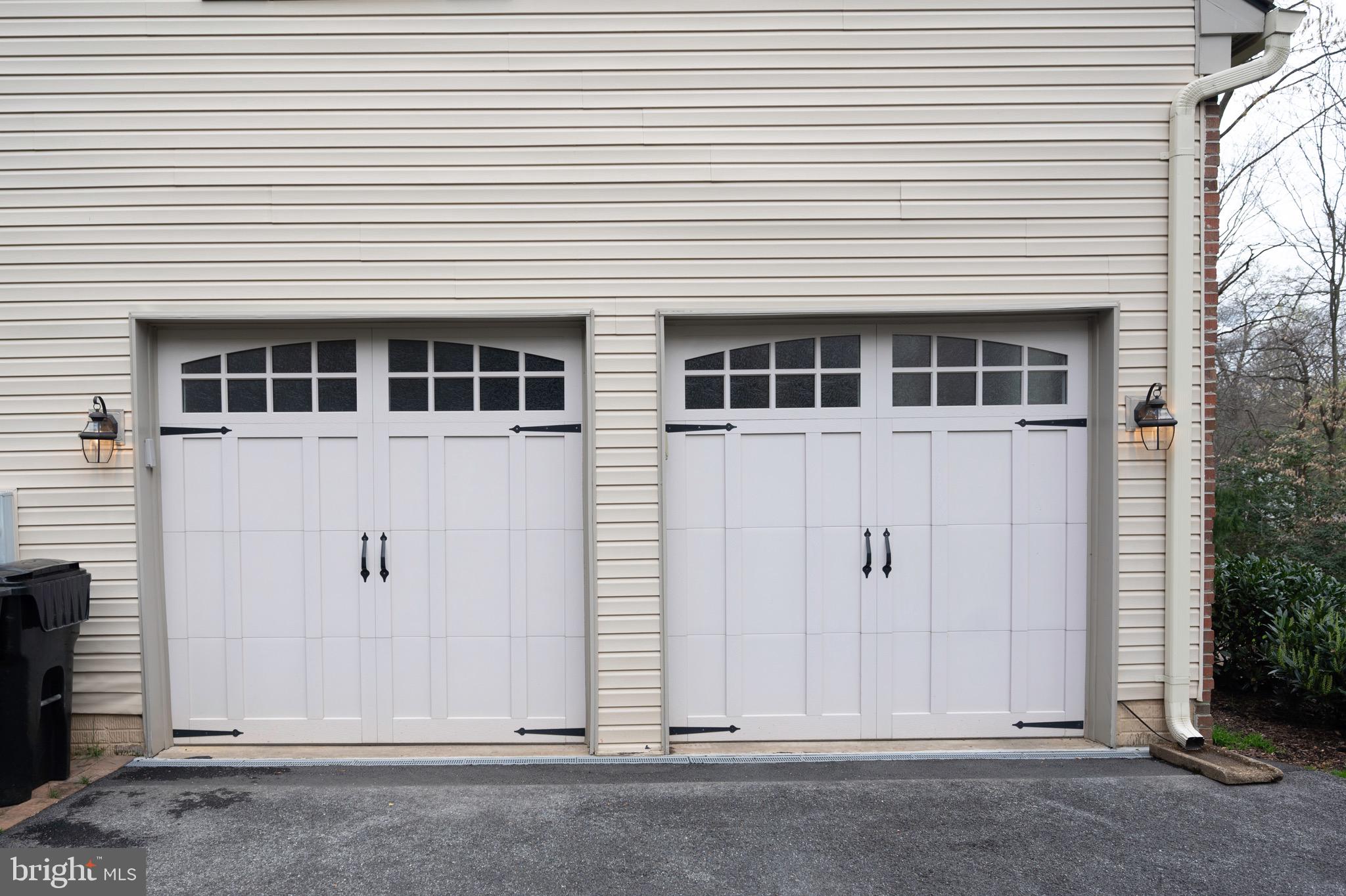 BARRINGTON OAKS - Residential Lease