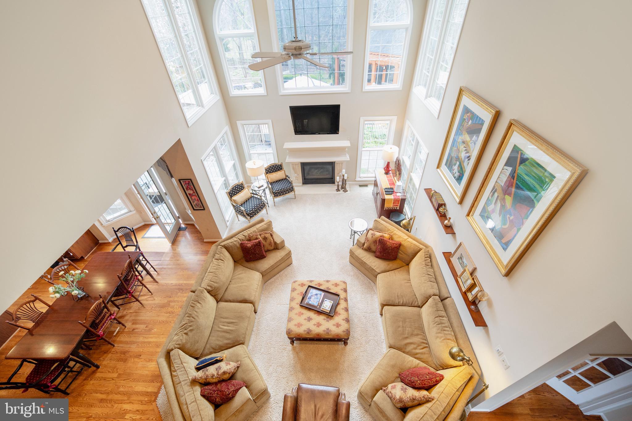 BARRINGTON OAKS - Residential Lease