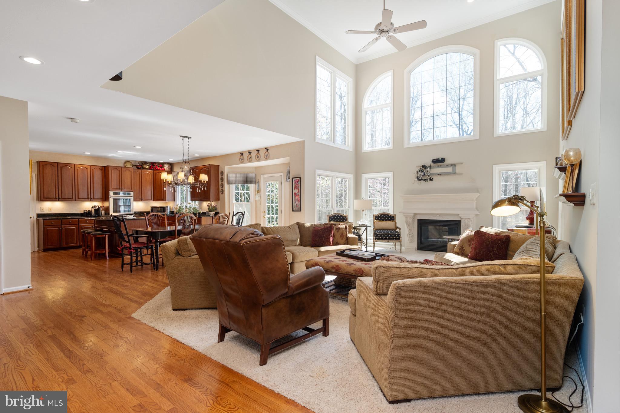 BARRINGTON OAKS - Residential Lease