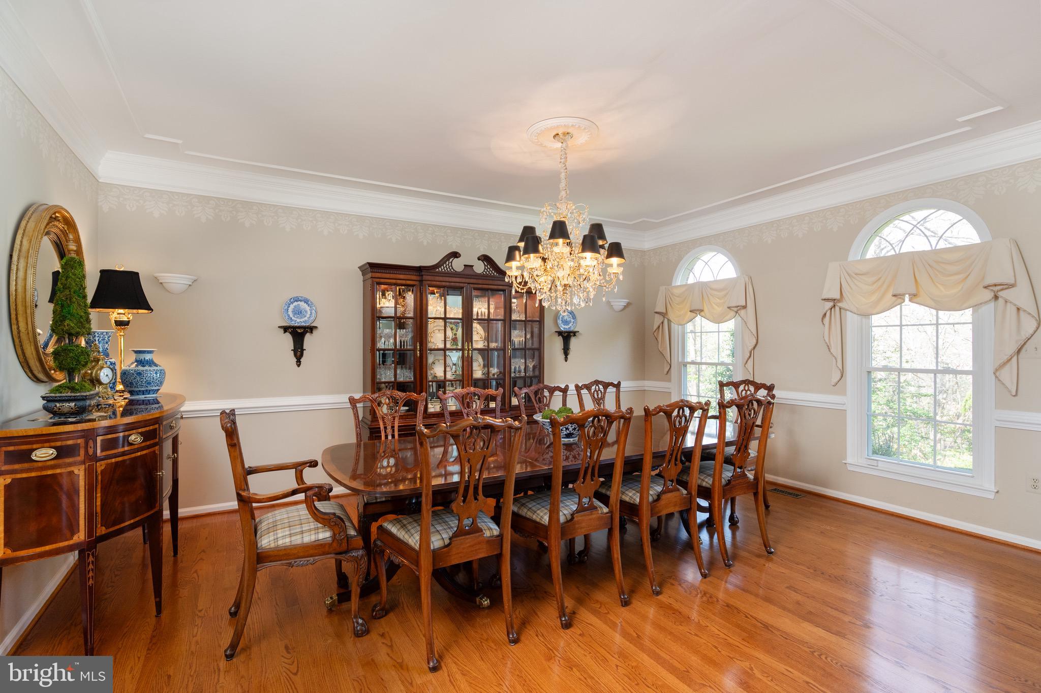 BARRINGTON OAKS - Residential Lease