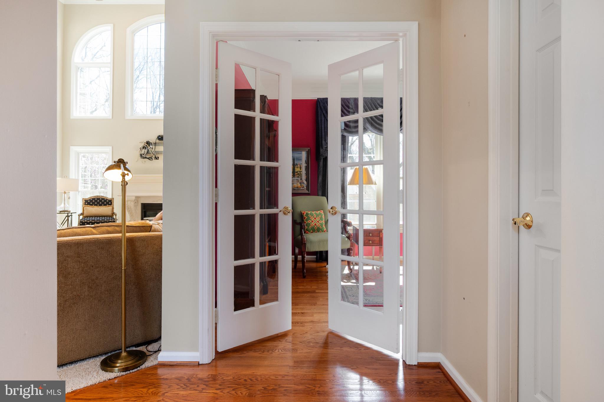 BARRINGTON OAKS - Residential Lease