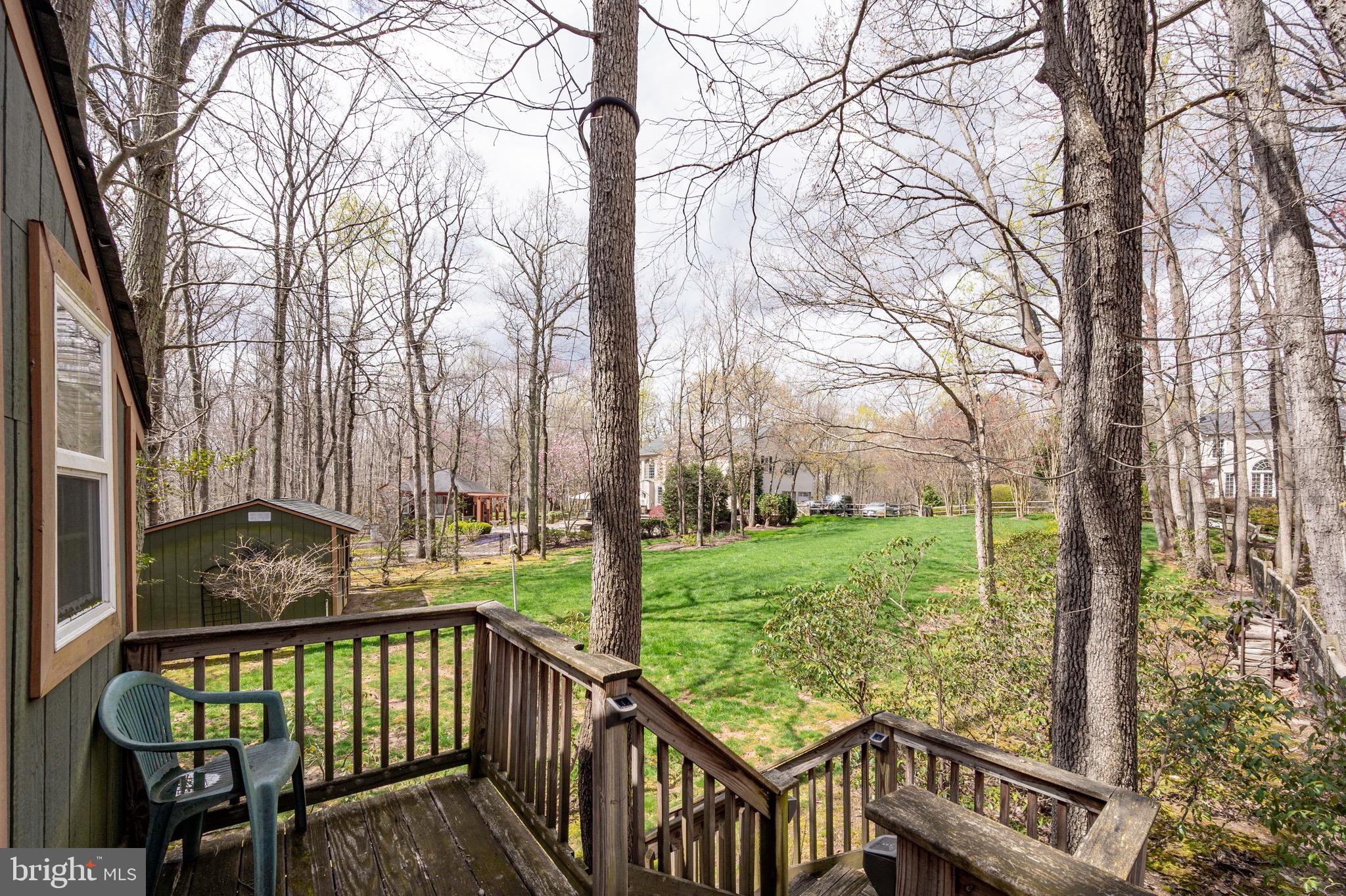 BARRINGTON OAKS - Residential Lease