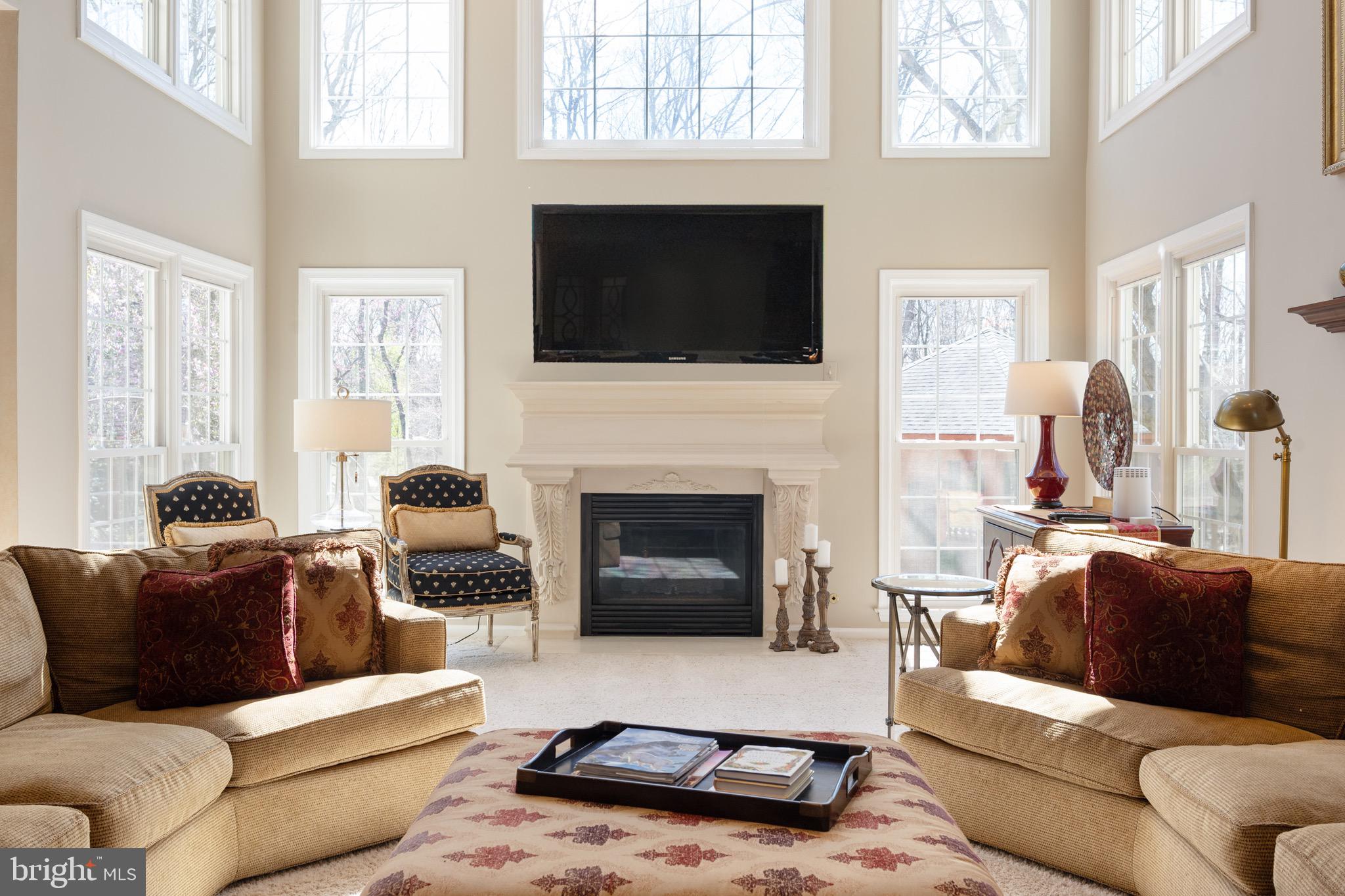 BARRINGTON OAKS - Residential Lease