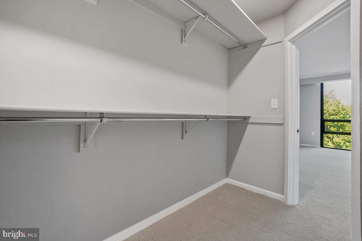 PAVILION IN THE PARK - Residential