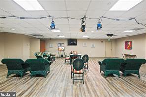 PAVILION IN THE PARK - Residential