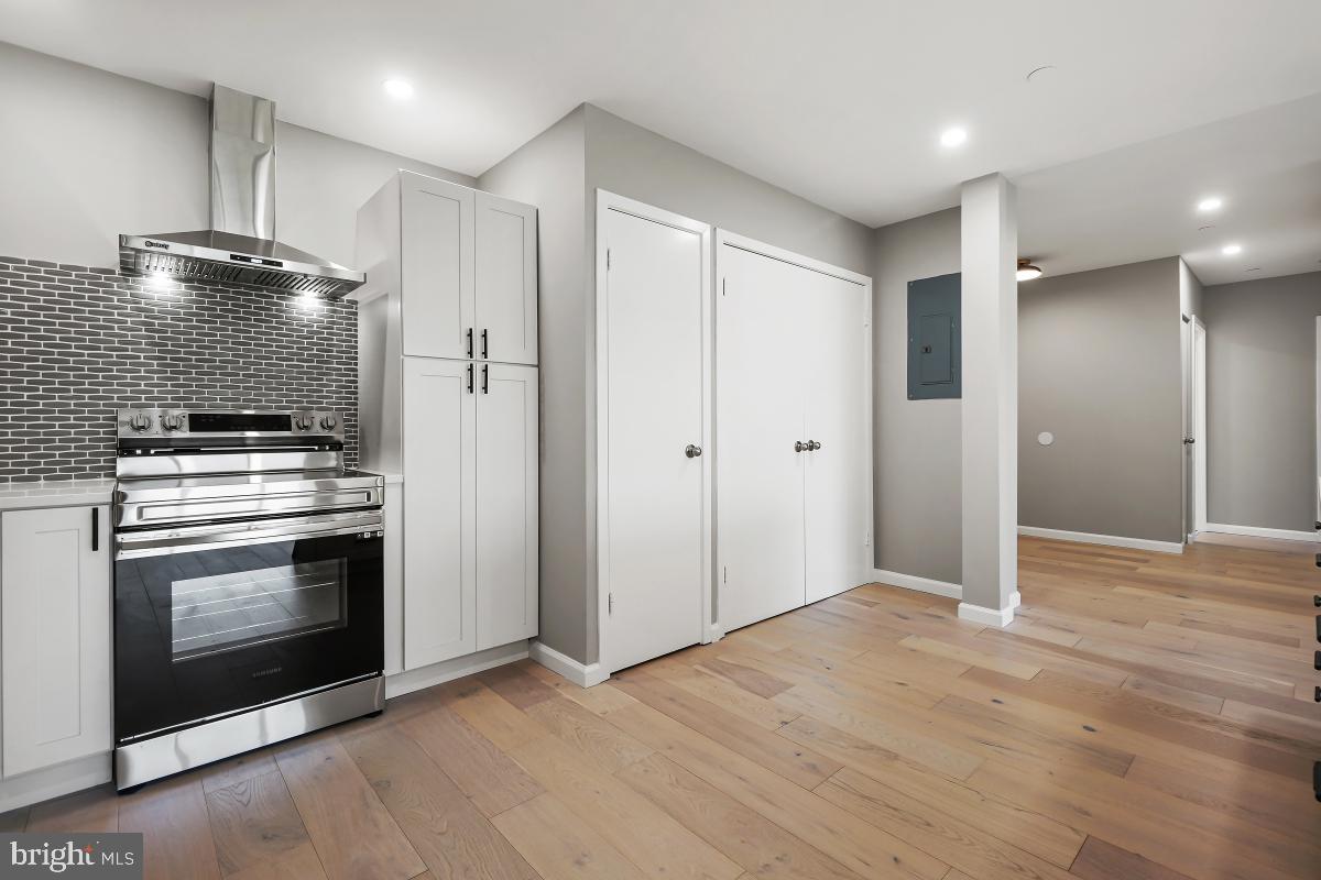 PAVILION IN THE PARK - Residential