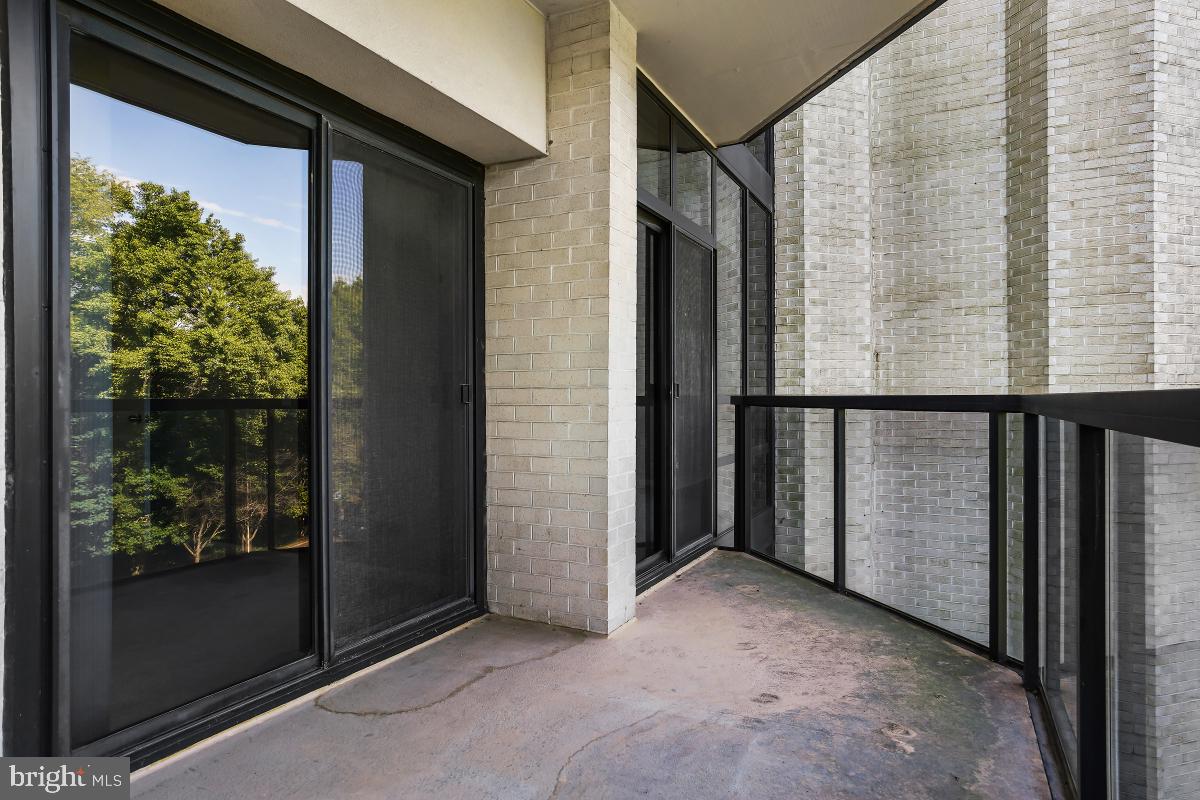 PAVILION IN THE PARK - Residential