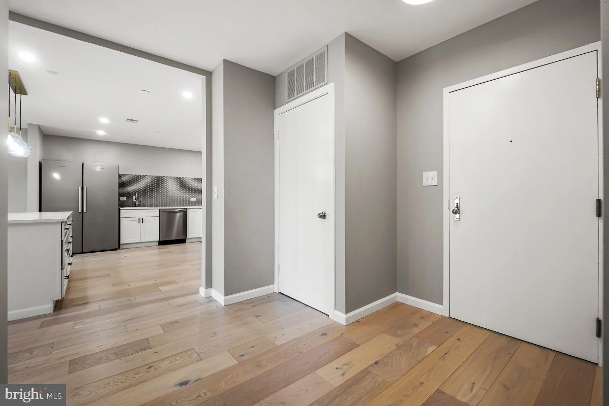 PAVILION IN THE PARK - Residential