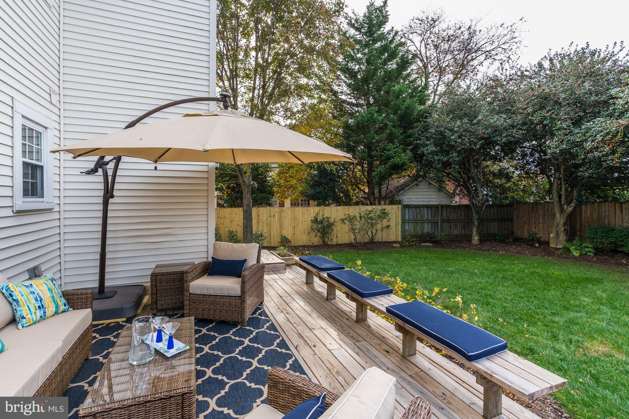 LYONHURST - Residential