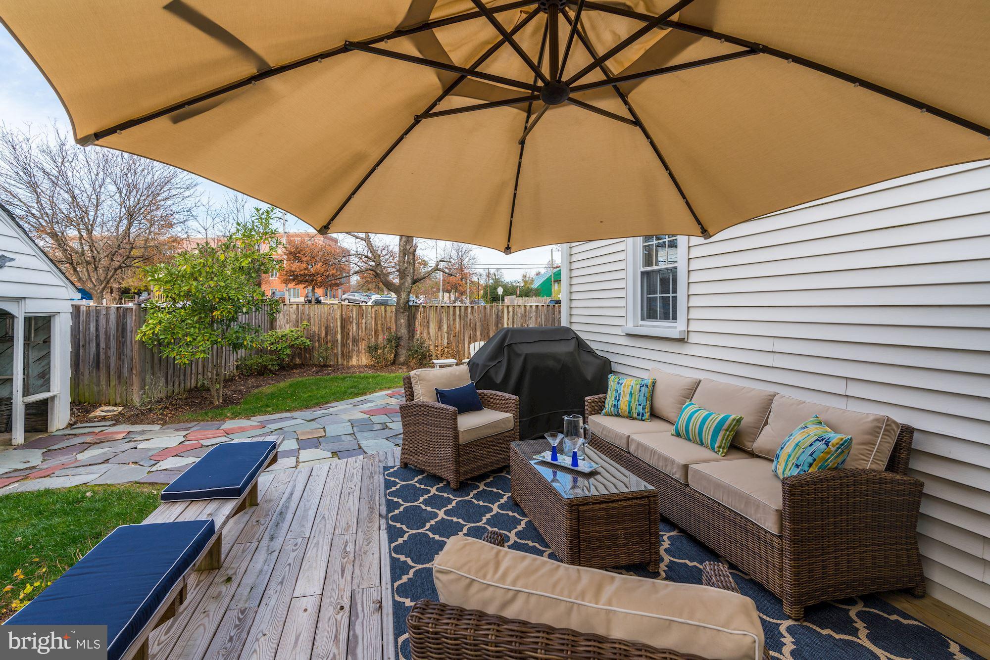 LYONHURST - Residential