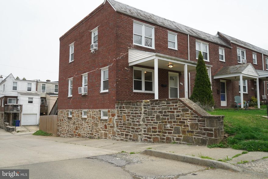 ENJOY THIS BRIGHT AND SUNNY END OF GROUP HOME AND ALL THE RENOVATIONS IN THE COMMUNITY OF EDNOR GARDENS.  ROOMS ARE SPACIOUS. BEAUTIFUL WOOD FLOORS ON MAIN AND UPPER LEVEL AND SLATE FLOOR IN THE MODERN KITCHEN.  LARGE TREX DECK OFF THE KITCHEN.  NICE SIZE BEDROOMS AND NEWLY RENOVATED BATH.  LOWER LEVEL FAMILY ROOM WITH LOTS OF STORAGE SPACE.  1 CAR GARAGE.