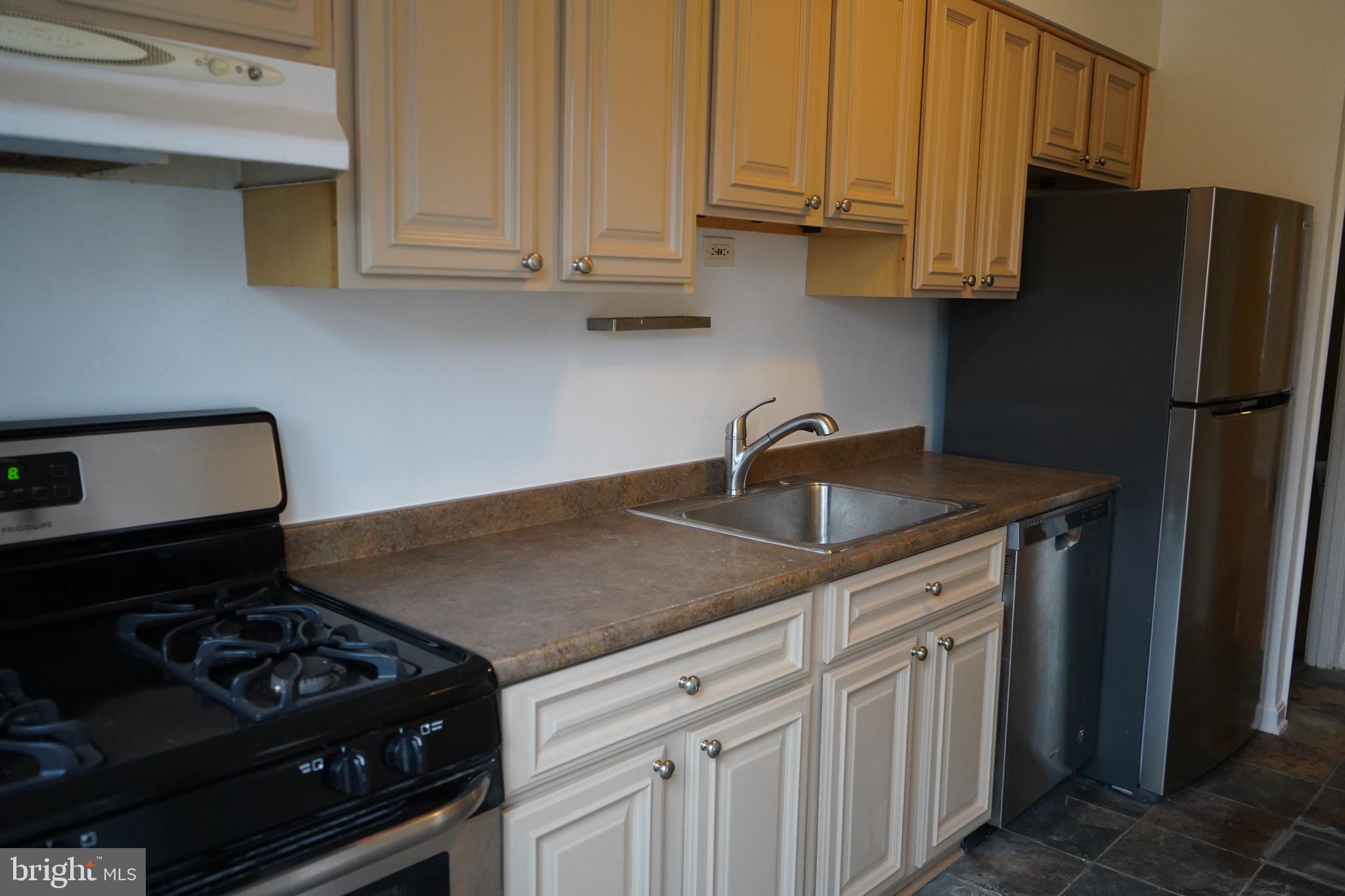 EDNOR GARDENS HISTORIC DISTRICT - Residential Lease