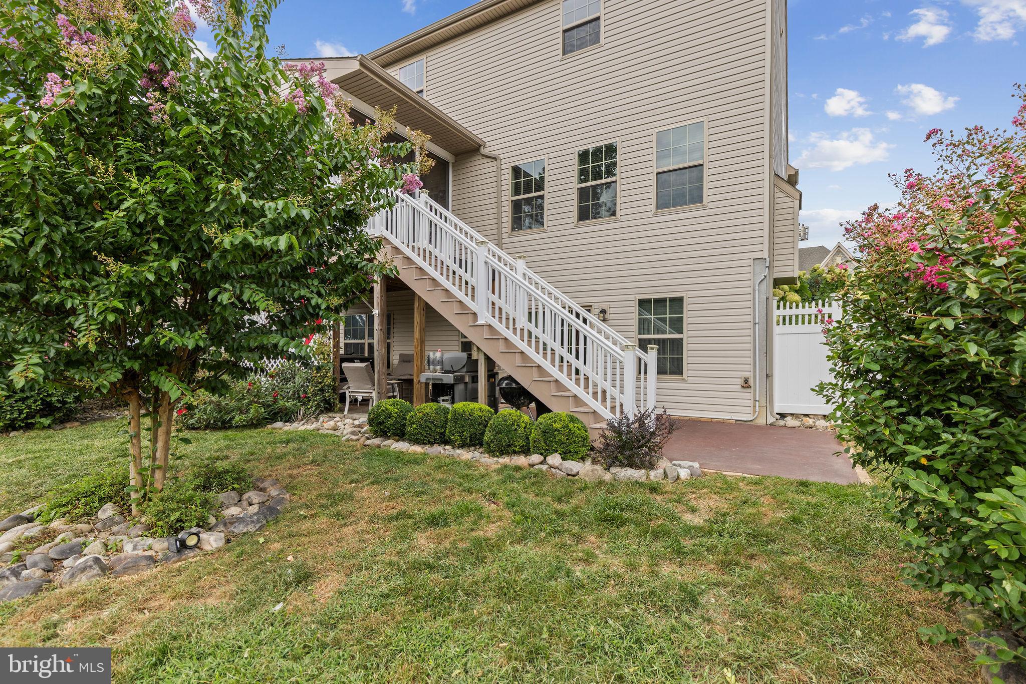 SCENIC VIEW - Residential