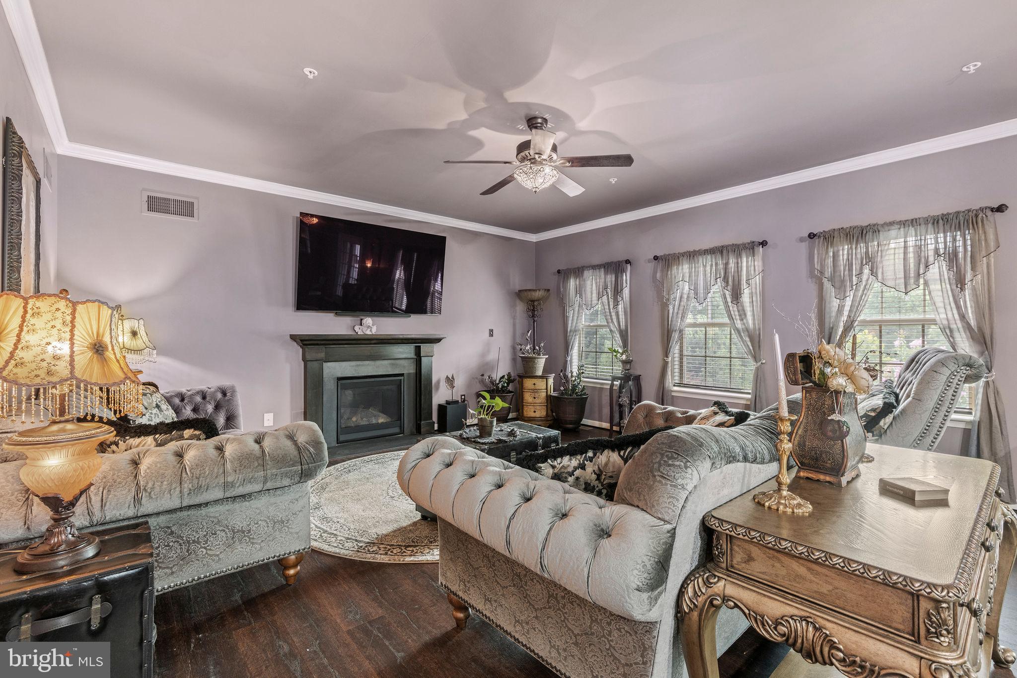 SCENIC VIEW - Residential