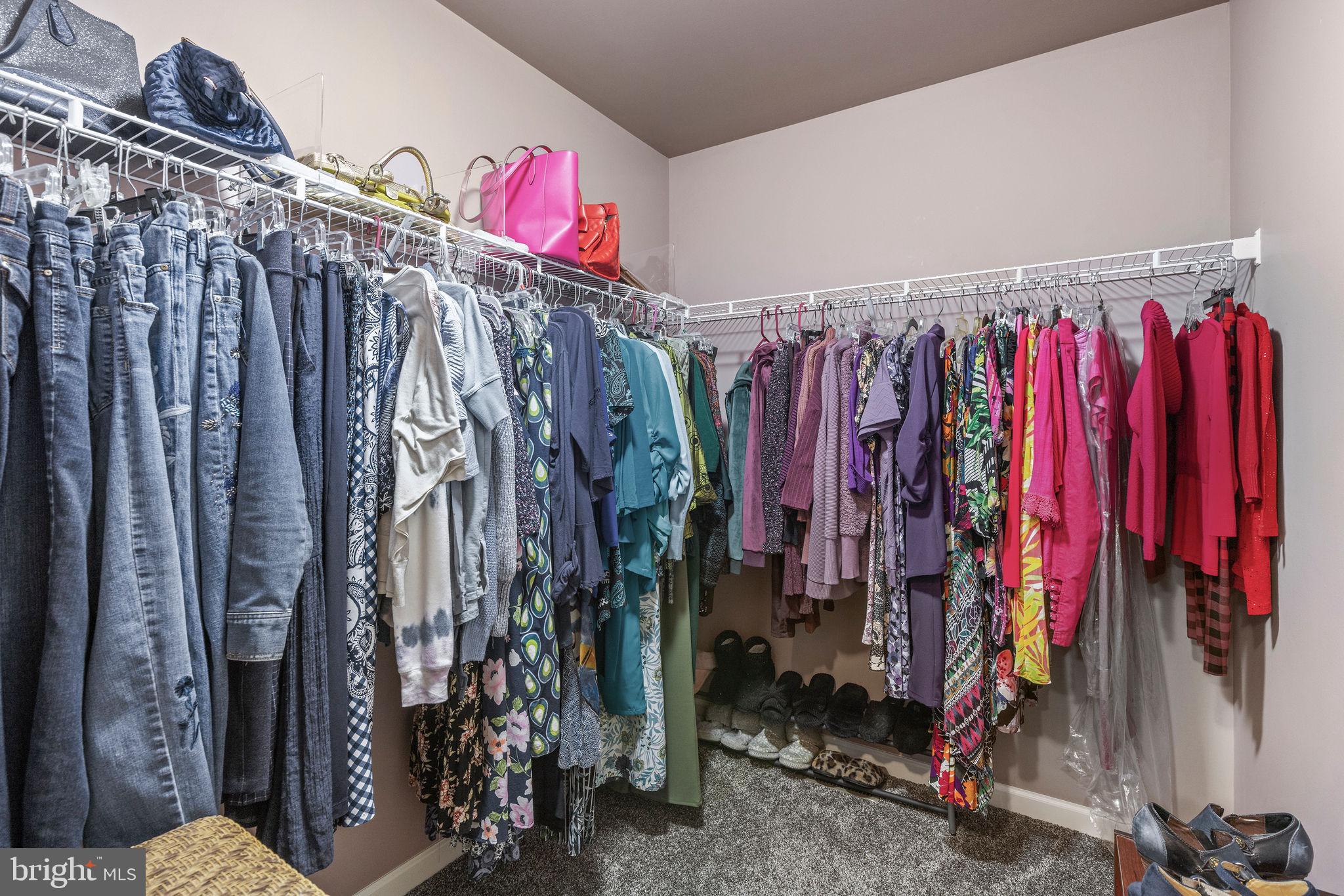 SCENIC VIEW - Residential