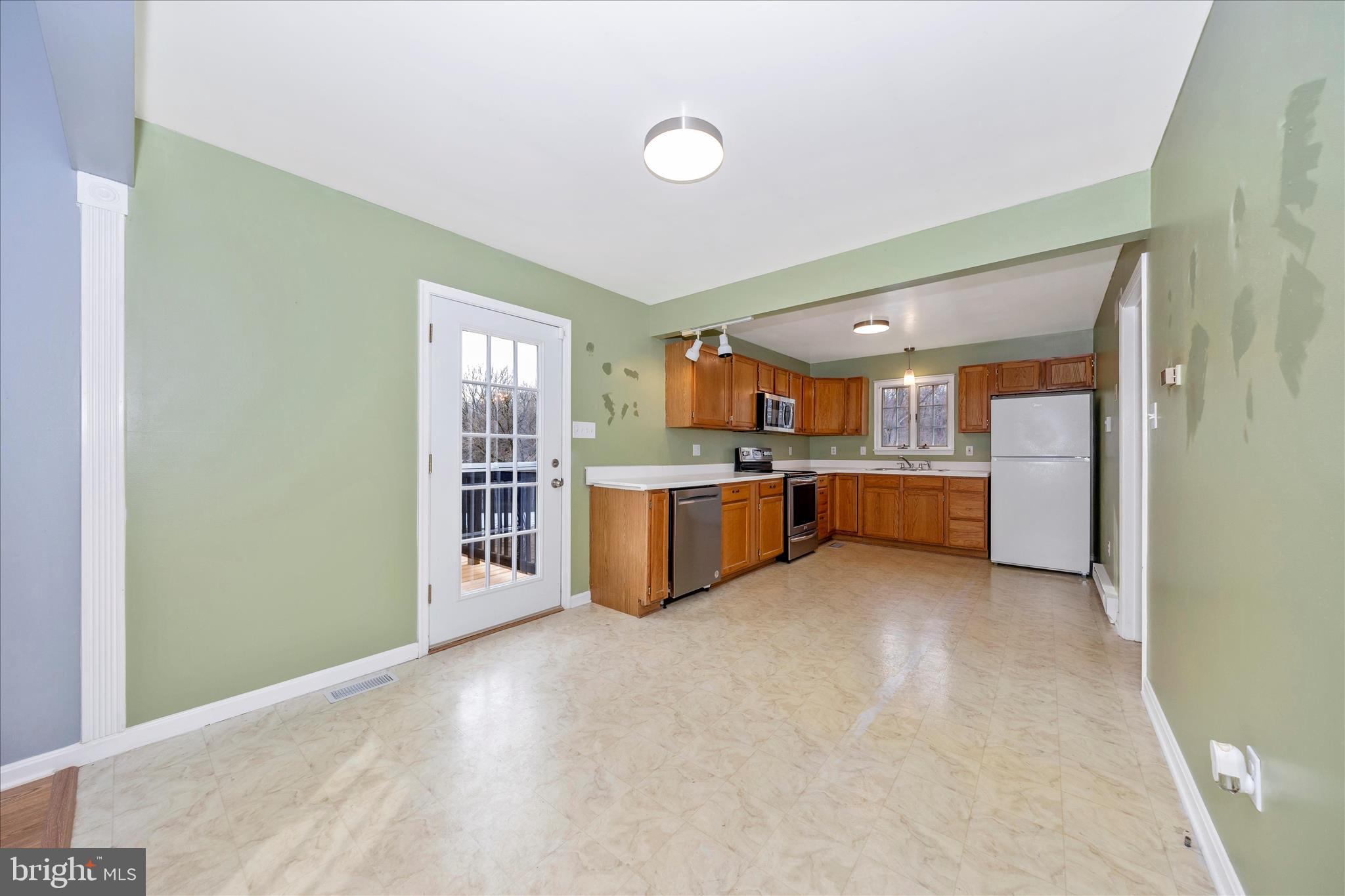 MECKLENBURG HEIGHTS - Residential